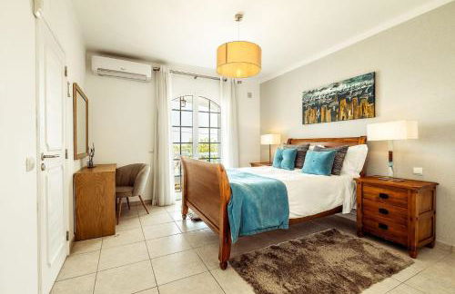 Lovely Very Private Villa with Beautiful Gardens - Foto 20