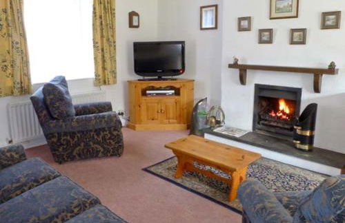 Locks Cottage - Photo 2