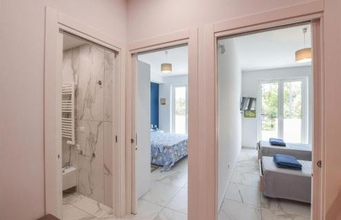 Nice Home In Nocera Terinese With Wifi - Photo 17