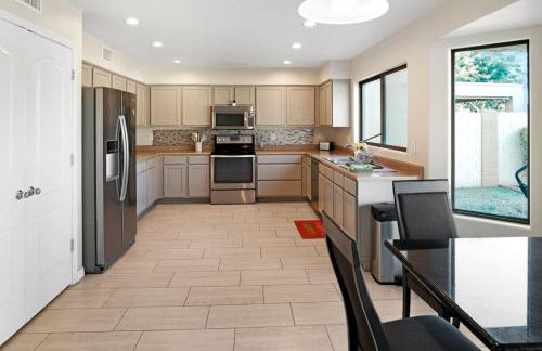 3 Bd rm Sofa Sleeper Arizona Oasis Cozy Sleeps 8 - Foto 1