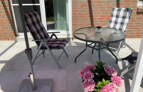 moderne 2-Zimmer-Wohnung mit überdachter Terrasse - Foto 2