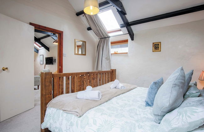 The Loft - 1 Bedroom Apartment - Photo 7