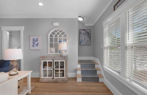 Golf Cart, 3 King Beds, Covered Rooftop Area, Half Mile to Beach! - Foto 25