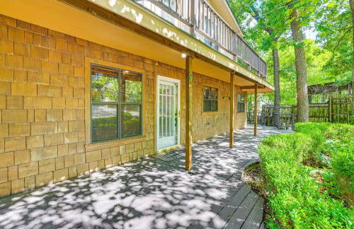 Lake-View Home with Deck and Gas Grill in Bernice! - Foto 38