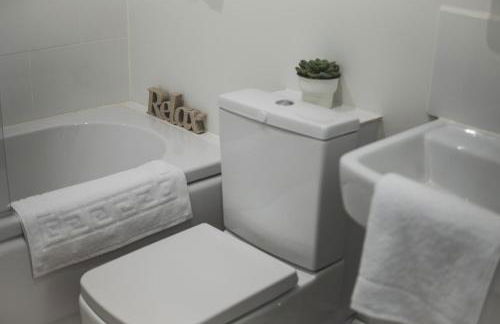 The Hive Apartment - Photo 30