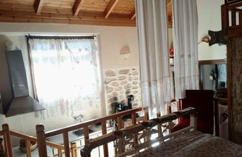 Alexadras Guesthouse - Photo 7