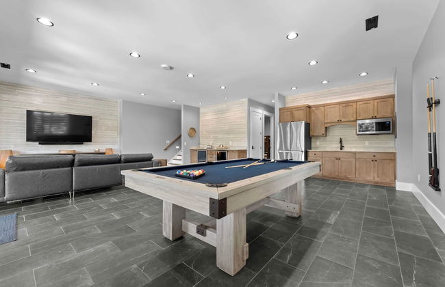 The Lodges Avantstay Lakefront, Sleeps 66 Pools, Docks, Theaters, Views - Foto 39