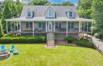 Lake Lookout - Private Home with lake views & Game room - Foto 3