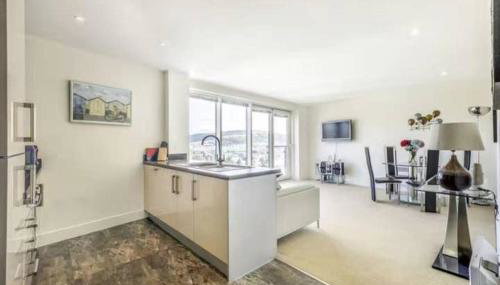 Beach on the doorstep Meridian Tower Marina Swansea - Foto 3