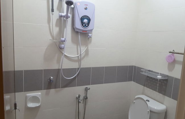 Laman Kurnia Holiday House - Photo 32