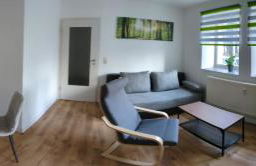 Monteur Ferienwohnungen OT Kleinwaltersdorf mit Außensitzecke und Grill - Foto 3