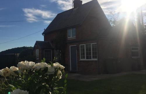 The Old Railway cottage with hot tub - Foto 9