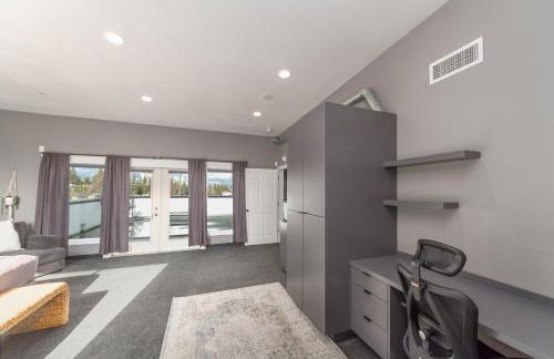 Modern Top Floor 2BR 1BA w Private Rooftop Patio South Hill Near Downtown - Foto 42