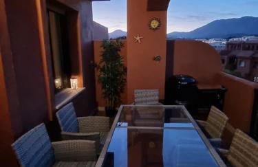 Sea View Penthouse Apartment with Hot Tub - Casa Bella Vista, Buenas Noches , Estepona - Photo 7