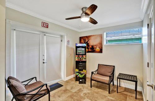 Deluxe Home Heated Pool & Jetted Tub near Beach - Foto 30