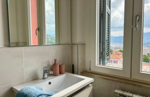 Ampio appartamento fino a 6 persone sulle colline della Spezia, vista panoramica sul Golfo - 10 minuti dal centro città 16 da Sarzana e Lerici - Photo 7