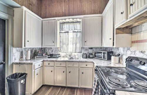 Cozy Livingston House with Fenced Yard and Patio! - Foto 10