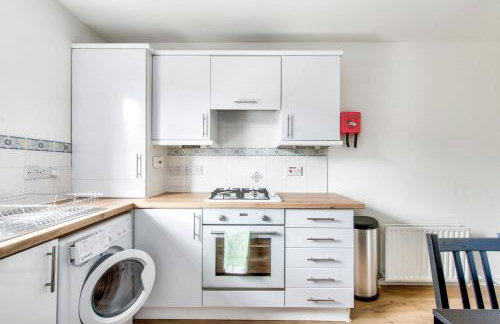 GuestReady - Stylish Apt w/ Parking near Edinburgh - Foto 16