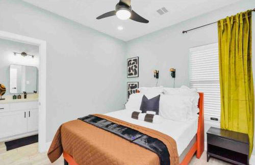 CAMP OUT - Big Backyard - 5mins To Downtown - Foto 6