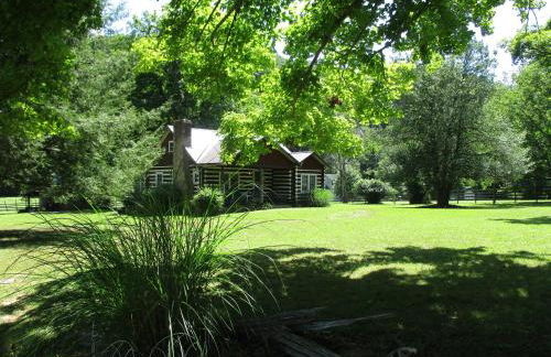 Historic cabin off I-77, views, antiques, Wi-fi, wonderful experience for 2! - Foto 12