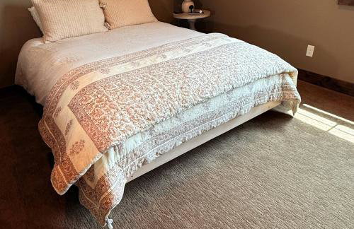 Brasada Getaway-> Privacy, Hot Tub & Theater Room! - Foto 23