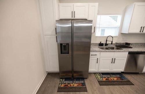 4 Min to Downtown - 10 Min to Elon - Washer and Dryer - Foto 29