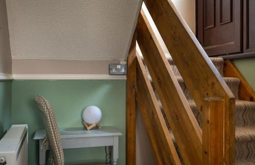 Parking - Garden - Views - M4 Work Stay - Photo 19