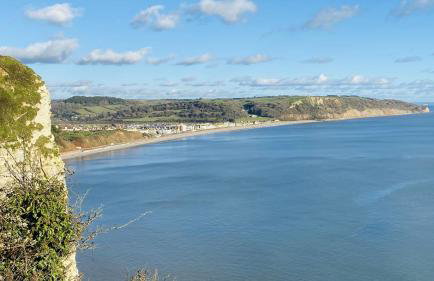 Littlefields - With hot tub, garden, private parking and short walk to beach - Foto 31