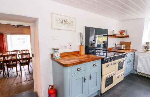 Llwyncadfor Farm - Photo 8