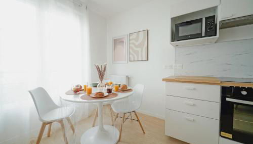 Parking private free - Family cocoon - Quiet - 7 min Tram T5 - Foto 4