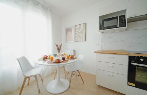 Parking private free - Family cocoon - Quiet - 7 min Tram T5 - Foto 4