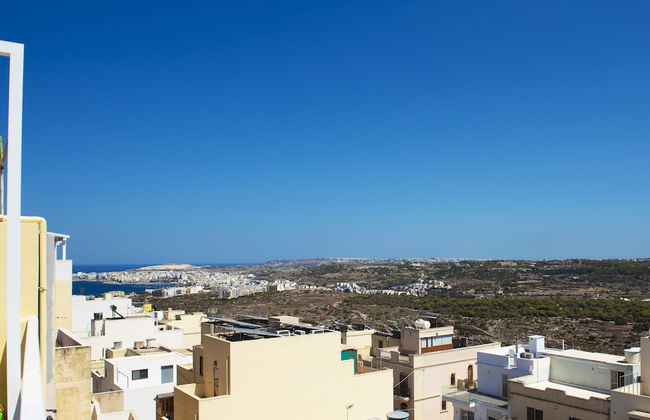 Summer Breeze Superior Apartment with Terrace by Getaways Malta - Foto 25