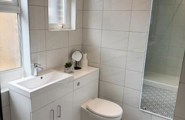 2 bed apartment close to beach - Foto 25