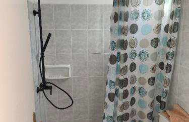 JERRY'S STUDIOS LASSI - Photo 2