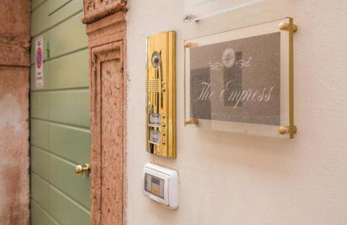 Lady Capulet Apartments - Photo 26