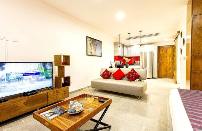 Charming, Huge & Bright Studio on the New 5th Avenue, 3 Blocks From the Beach! - Foto 2