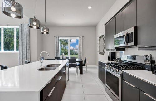 Snug Condo Near Disney With Resort & Waterpark Access - B49-217 - Foto 6