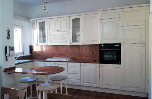 Villa Claudia indipendente con piscina ad uso esclusivo - Foto 6