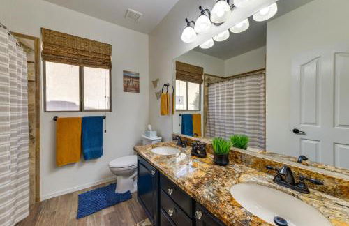 Relax Poolside in Mesa Family Home 12 Mi to Dtwn - Foto 22