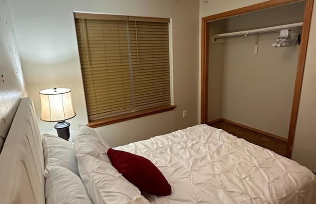 McAllen Majesty 4BR w Pool and Comfort - Foto 16