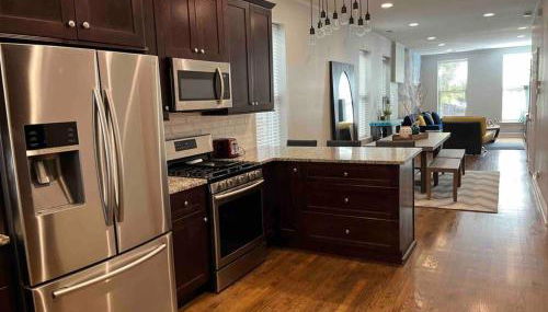 Trendy West Town Flat - 2 bed / 1.5 bath w parking - Foto 5