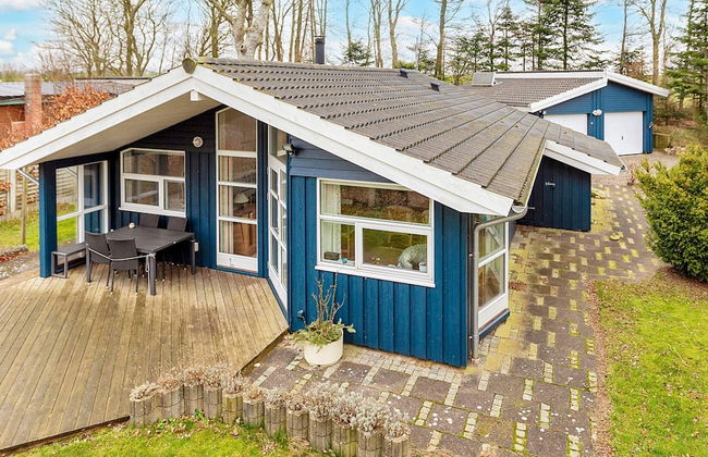 5 Person Holiday Home in Thyholm - Photo 1