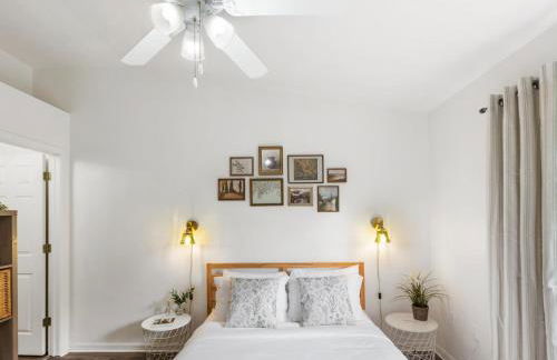 Convenient & Inviting - Fully-Equipped 2BD Condo - Foto 36