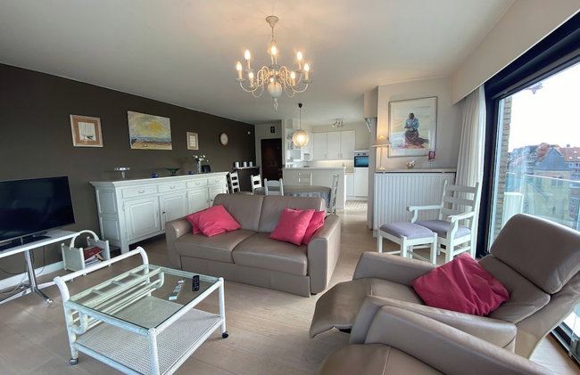 Apartment in Nieuwpoort Near Sandy Beaches - Photo 1