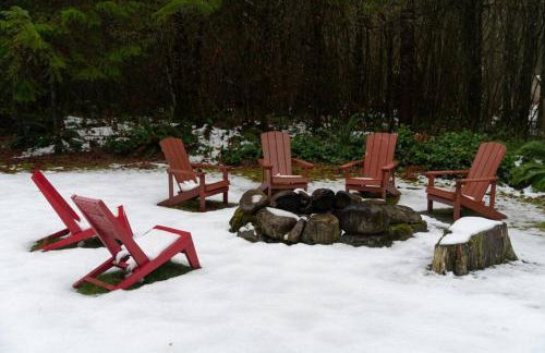 River Rock Chalet :: Hot Tub, Pets, Stevens Pass - Foto 38