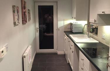 The Bungalow - Photo 71