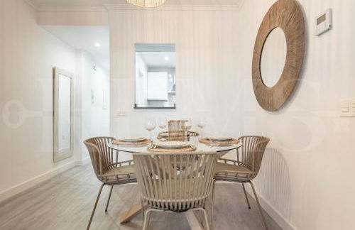 Stylish apartments with balcony & parking near the beach by REMS - Foto 11