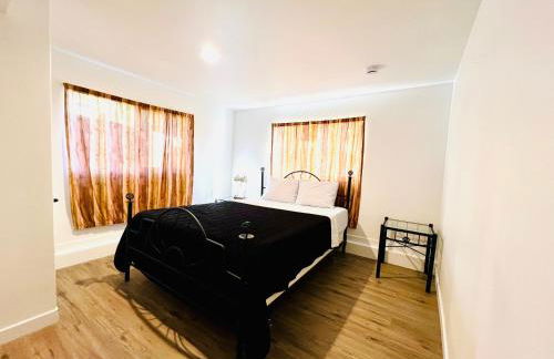 Charming 2-bedroom and 1 Full bath basement apartment with WiFi and AC in lovely Edmonds - Photo 4