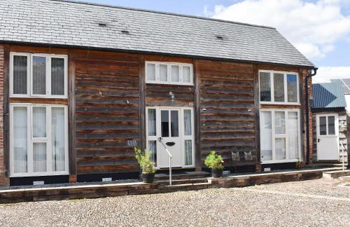 Fair Maid - Photo 23