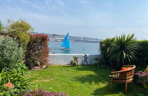 A unique and spacious river front property - Foto 6